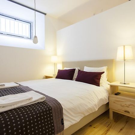Joivy Cosy 1-Bed Flat With Workspace In Santa Catarina, Moments From Luis De Camoes Sq Lisbon Room photo