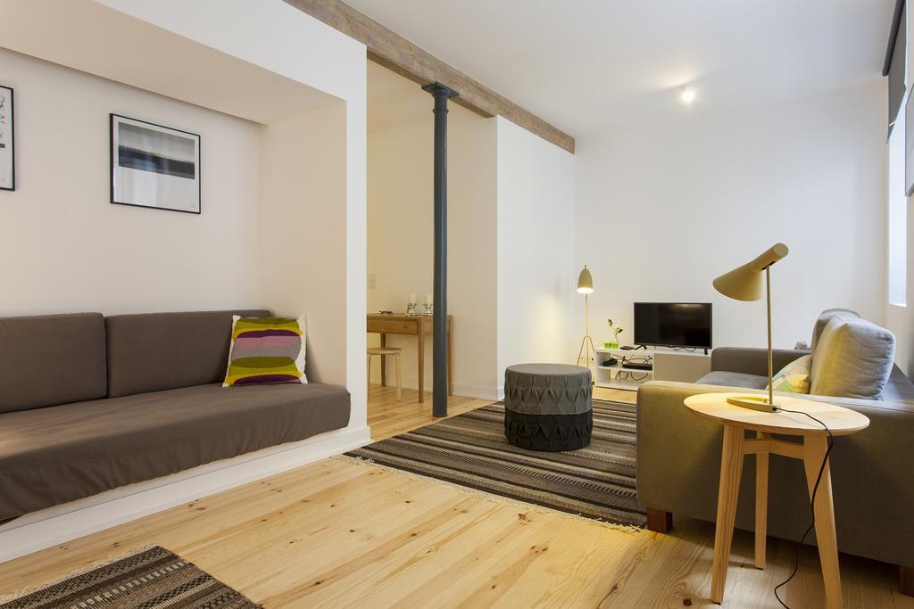 Joivy Cosy 1-Bed Flat With Workspace In Santa Catarina, Moments From Luis De Camoes Sq Lisbon Room photo