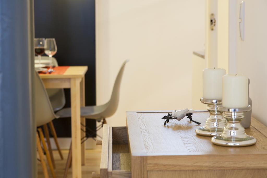 Joivy Cosy 1-Bed Flat With Workspace In Santa Catarina, Moments From Luis De Camoes Sq Lisbon Room photo